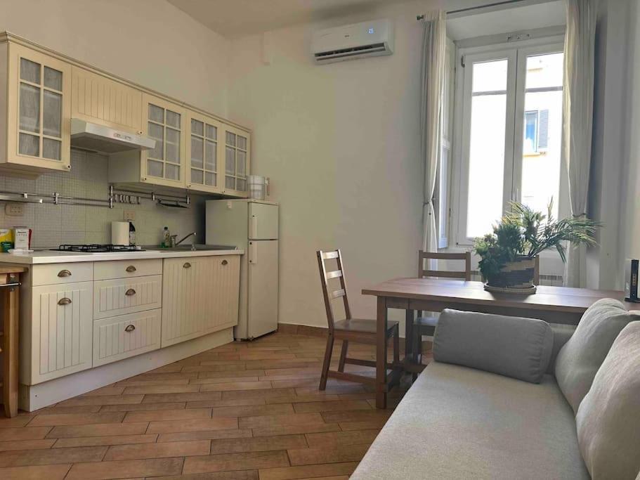 Xenia Apartments - Charming Garden Suite In Porta Venezia Milan Bagian luar foto